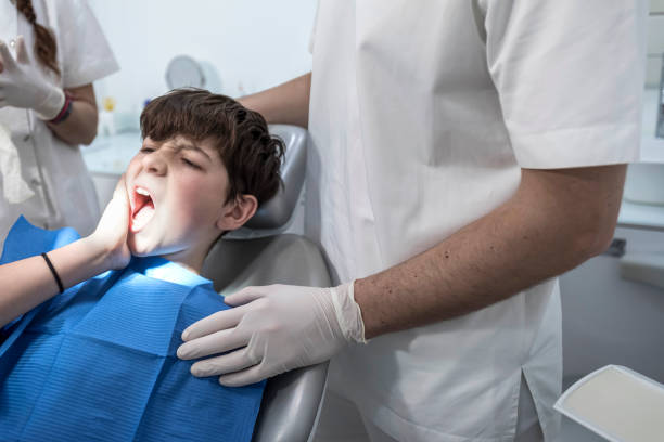 Best Emergency Dentist for Knocked-Out Tooth in Delavan, IL